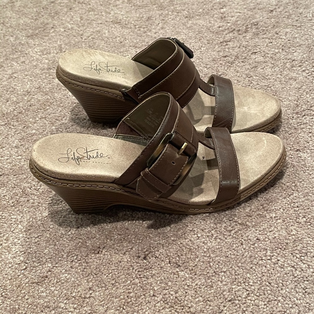 Life stride wedges 7.5